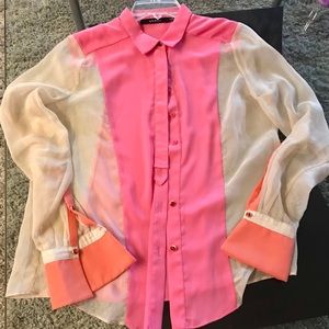 Great colorful top worn once